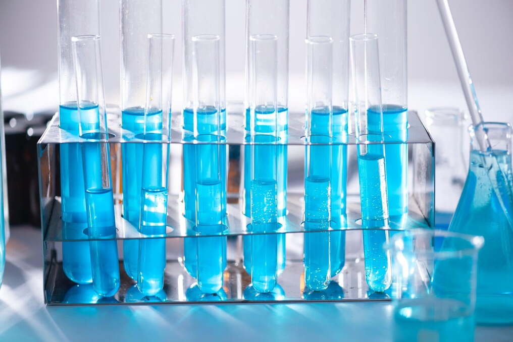 Análisis de laboratorio y servicios especializados